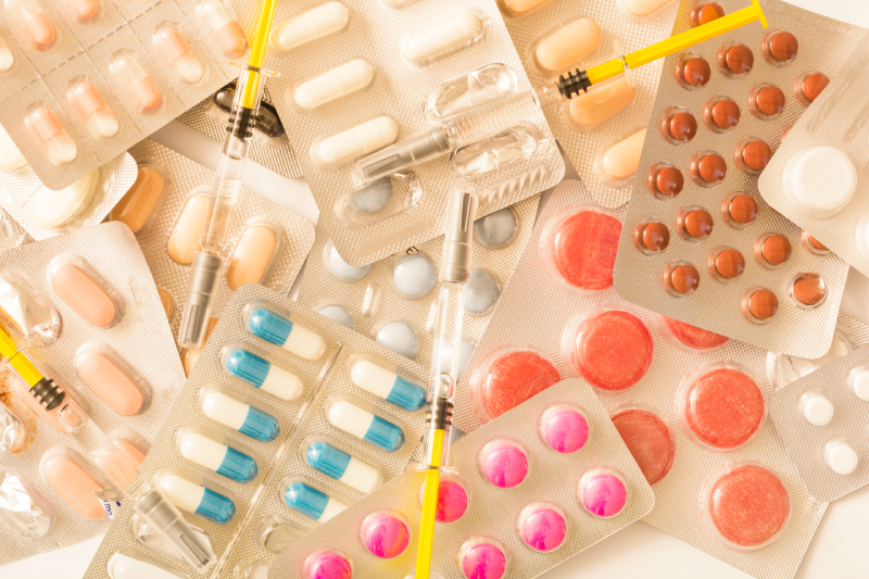 Lista complementaria de medicamentos para el tratamiento de enfermedades neoplásicas al Petitorio Nacional Único de Medicamentos Esenciales para el Sector Salud